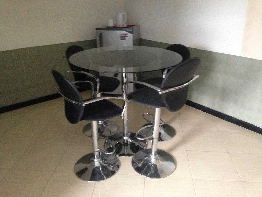 Global Inn Keluarga Sedati Номер фото
